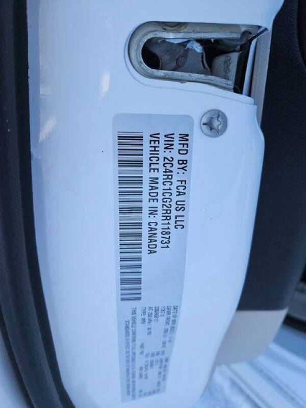 2024 Chrysler Voyager LX