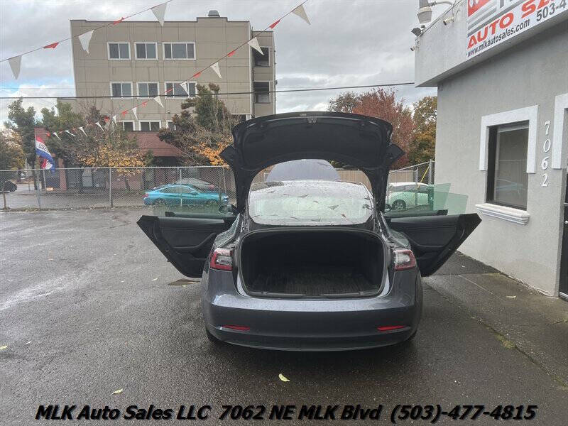 2019 Tesla Model 3 Standard Range Plus