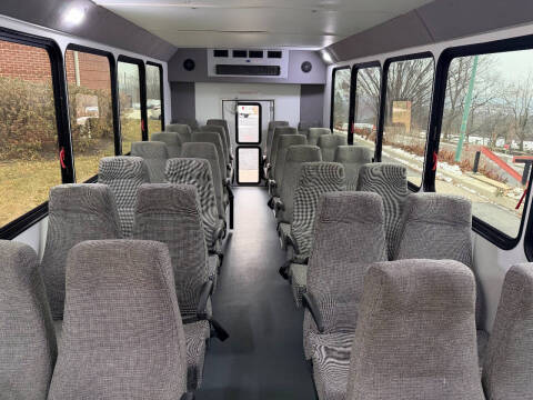 2020 Ford Shuttle Bus