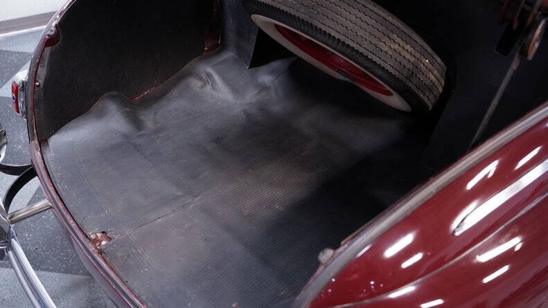 1941 Ford Super Deluxe