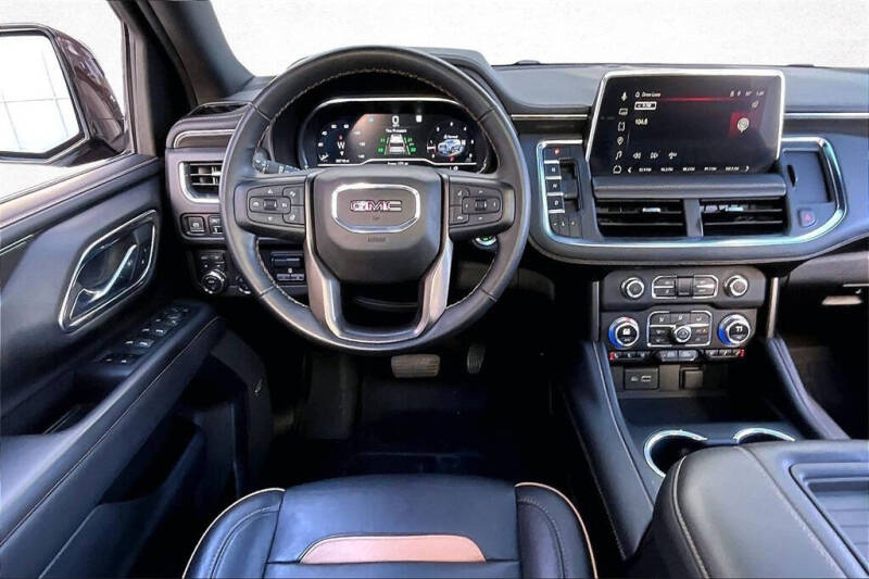 2023 GMC Yukon XL AT4