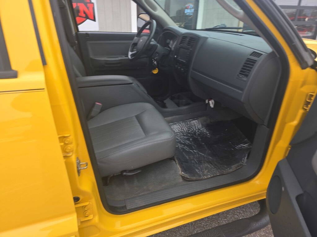 2006 Dodge Dakota 50
