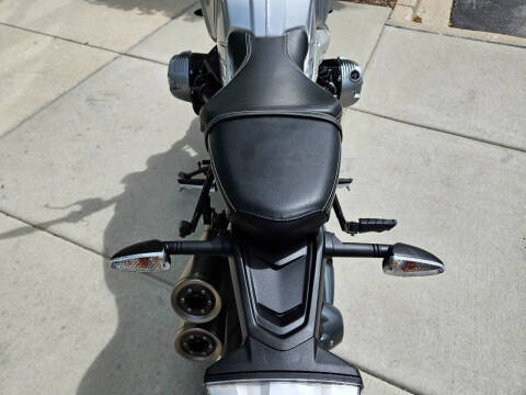 2016 BMW R NineT Base
