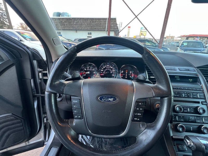 2011 Ford Taurus Limited