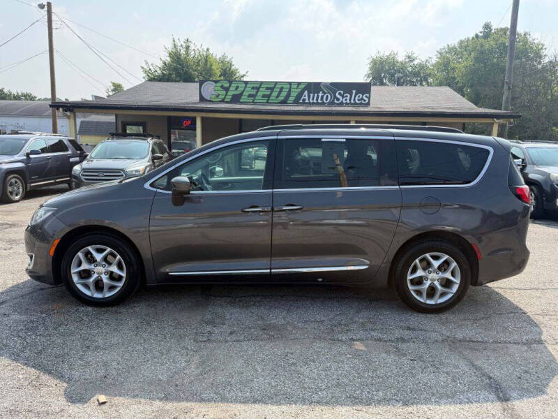 2017 Chrysler Pacifica Touring-L