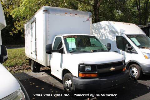 2014 Chevrolet Express Cutaway for sale at Vans Vans Vans INC in Blauvelt NY