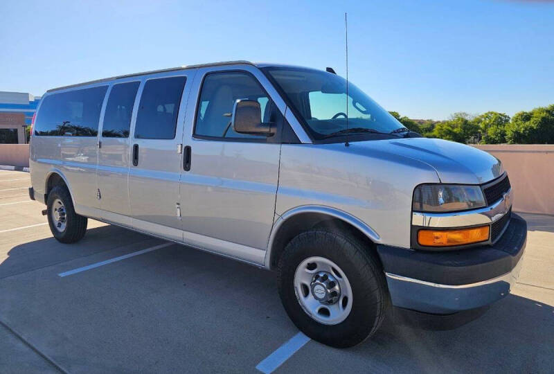 2017 Chevrolet Express LT 3500
