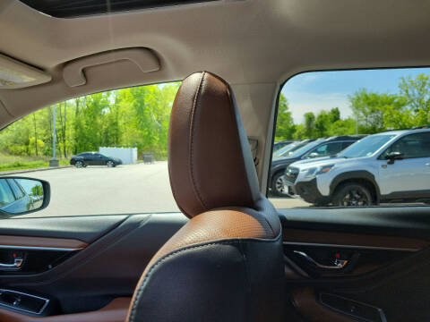 2022 Subaru Outback Touring