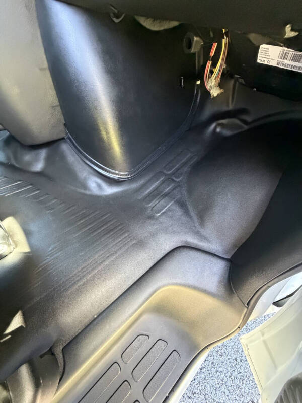 2023 GMC Savana 2500