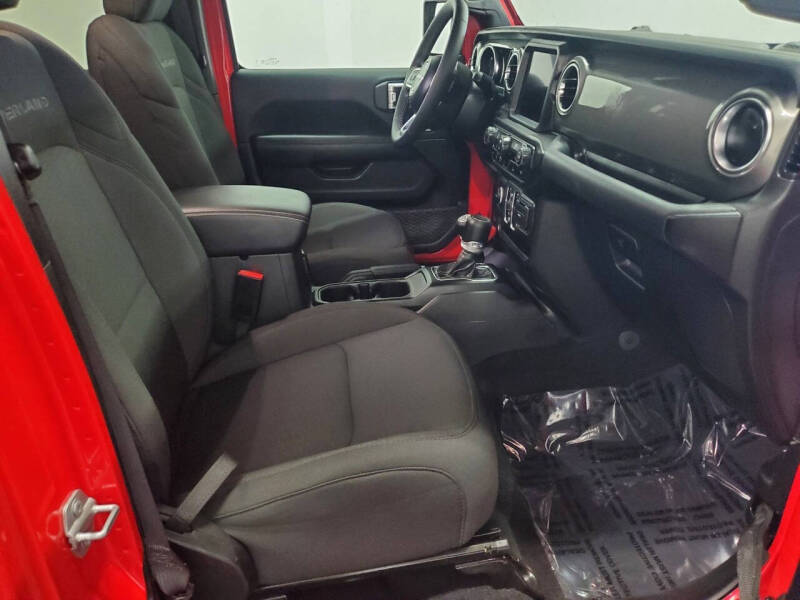 2023 Jeep Gladiator Overland