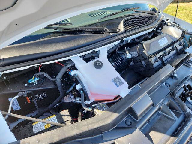 2025 Chevrolet Express 3500