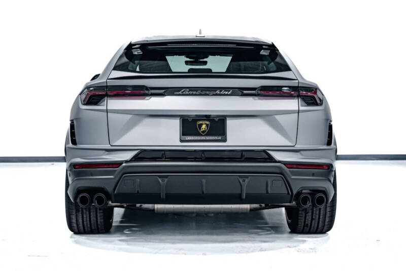 2024 Lamborghini Urus Performante