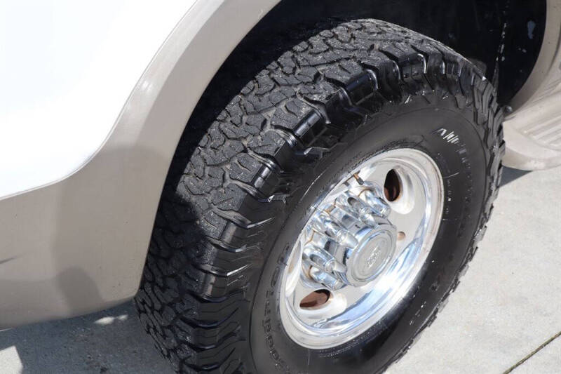 2004 Ford Excursion Eddie Bauer
