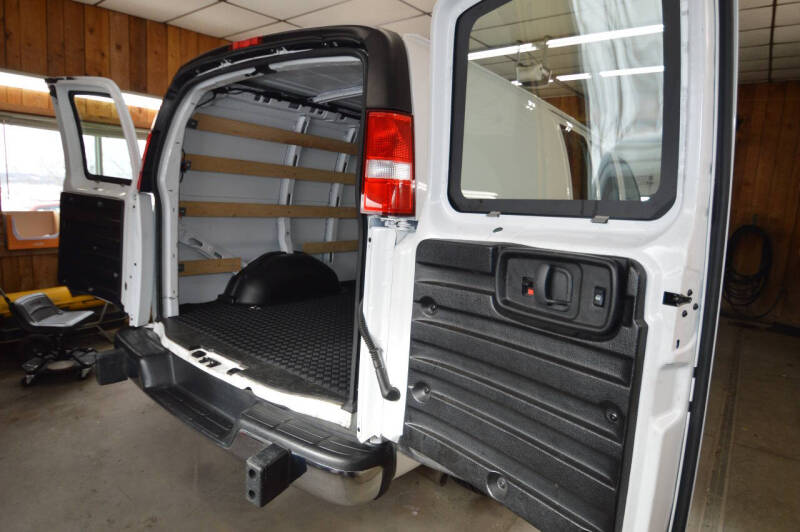 2024 Chevrolet Express 2500