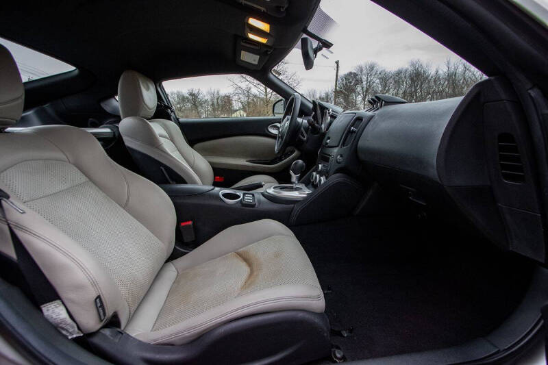 2009 Nissan 370Z Touring