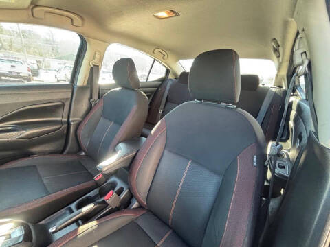 2021 Nissan Versa SR