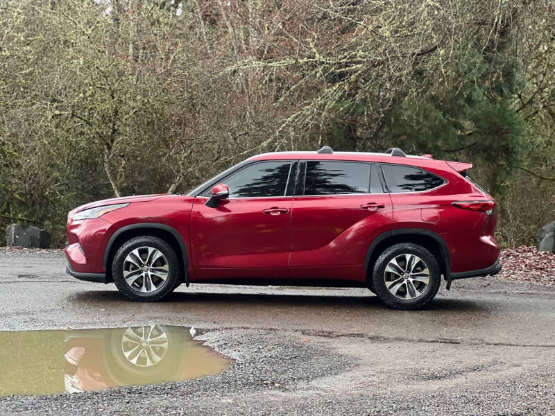 2022 Toyota Highlander XLE