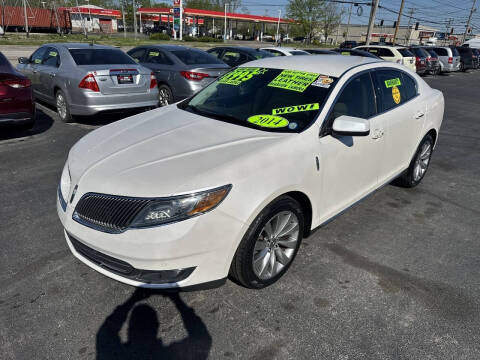 2014 Lincoln MKS