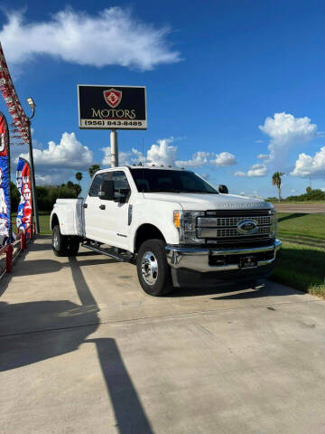 2019 Ford F-350 Super Duty for sale at A & V MOTORS in Hidalgo TX