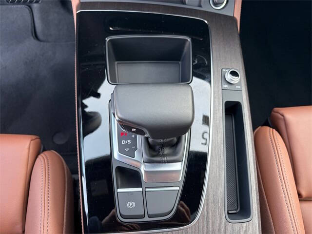 2025 Audi Q5 quattro S line Prem Plus 45 TFSI