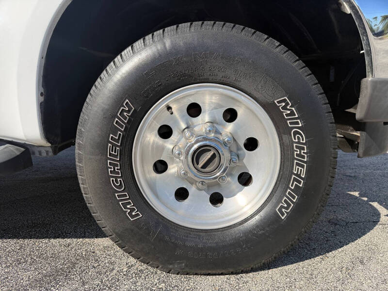 2000 Ford Excursion XLT