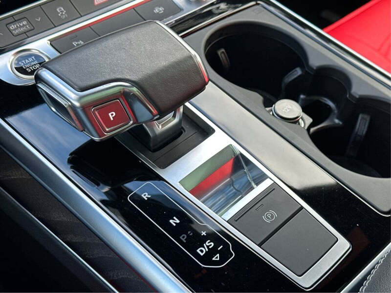 2021 Audi Q8 quattro Premium 55 TFSI