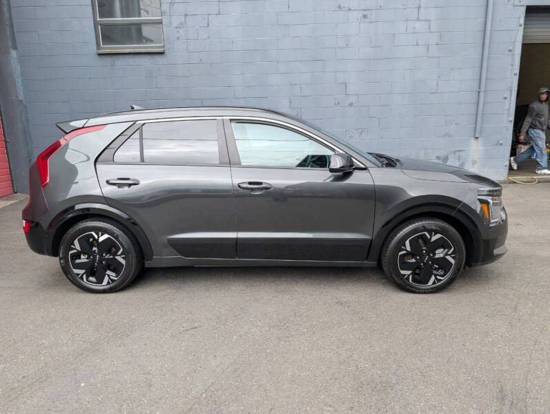 2023 Kia Niro EV Wind