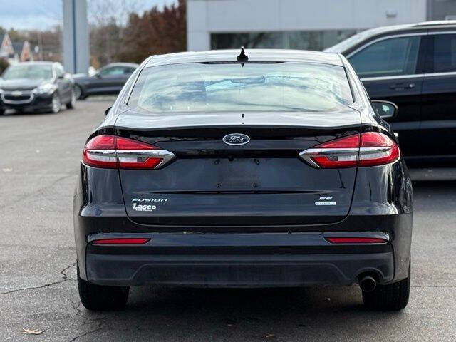2020 Ford Fusion SE