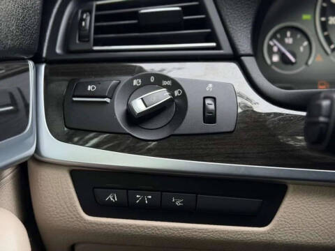 2012 BMW 5 Series 550i xDrive