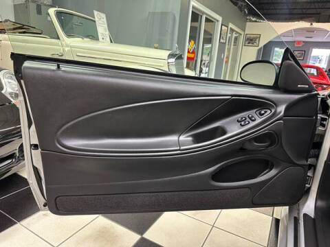 2002 Ford Mustang GT Deluxe