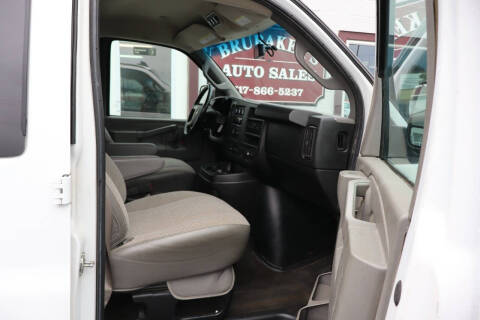 2017 Chevrolet Express LT 3500