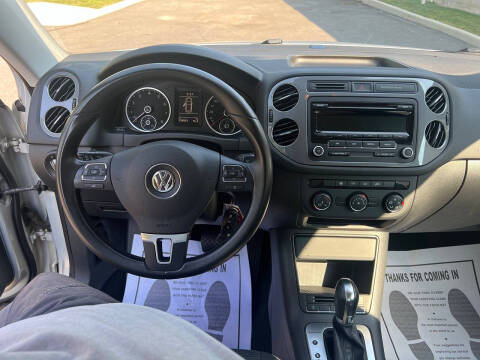 2013 Volkswagen Tiguan S 4Motion