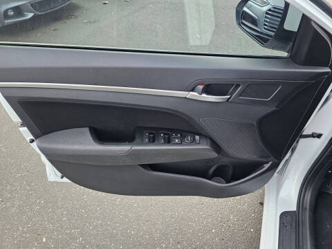 2020 Hyundai Elantra Eco