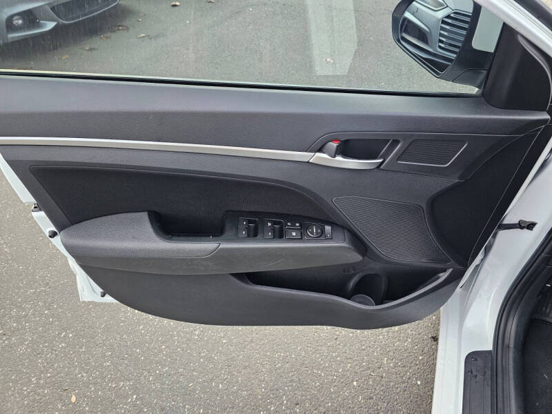 2020 Hyundai Elantra Eco