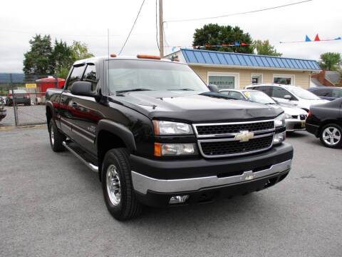 2007 Chevrolet Silverado 2500HD Classic for sale at Supermax Autos in Strasburg VA