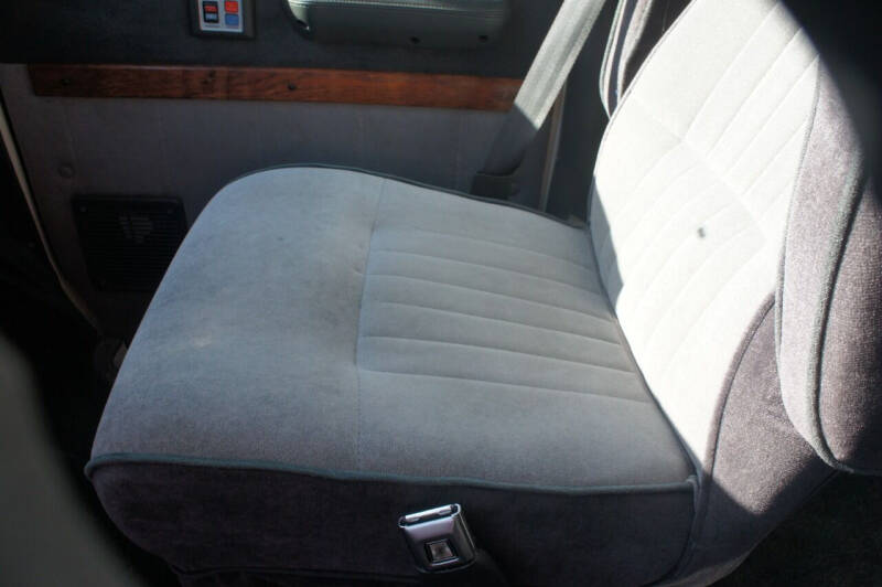 1990 Ford E-Series E-150