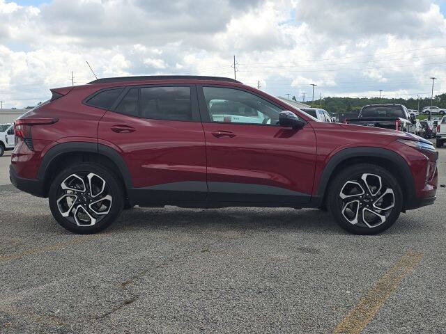 2025 Chevrolet Trax RS
