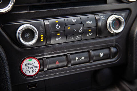 2016 Ford Mustang V6