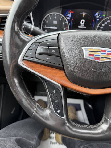 2017 Cadillac XT5 Platinum