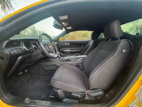 2017 Ford Mustang V6