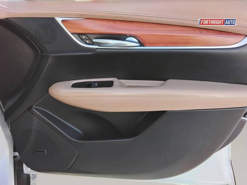 2018 Cadillac XT5 Platinum