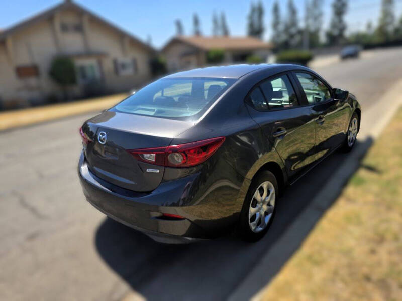 2017 Mazda MAZDA3 Sport