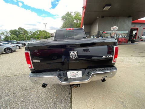 2017 RAM 1500 Laramie