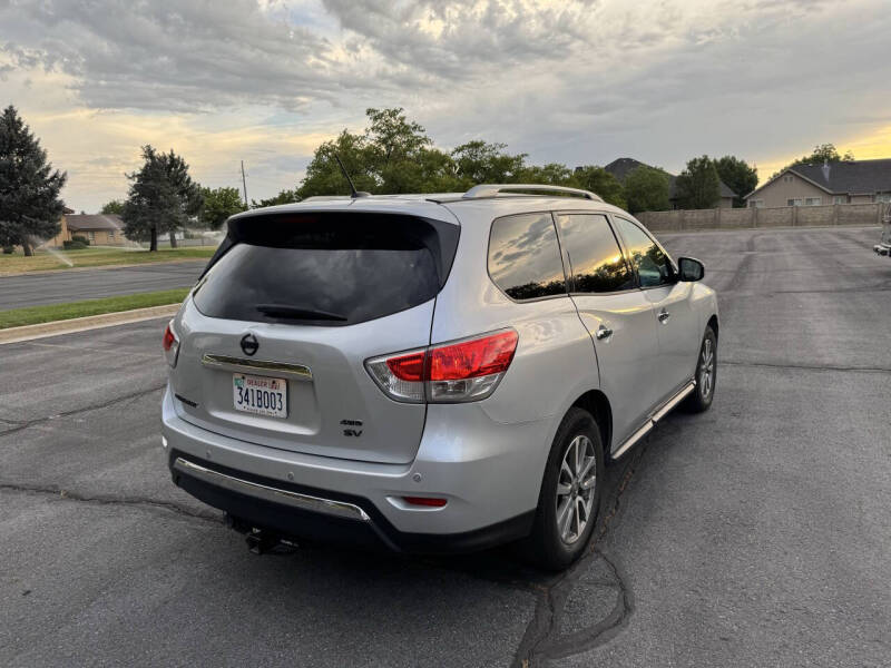 2014 Nissan Pathfinder SV