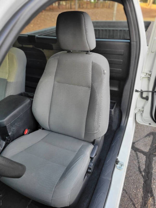 2017 Toyota Tacoma SR