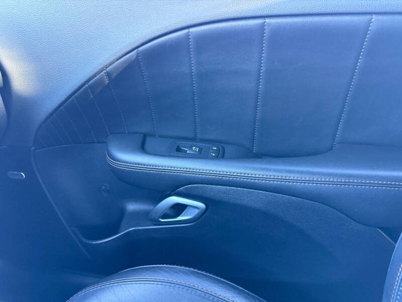 2015 Dodge Challenger R/T Plus Shaker