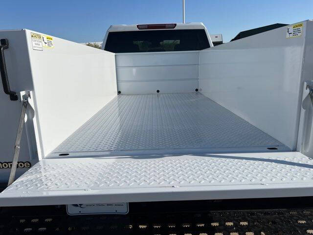 2025 GMC Sierra 2500HD Pro