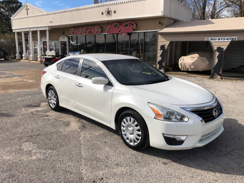 2014 Nissan Altima for sale at Townsend Auto Mart in Millington TN