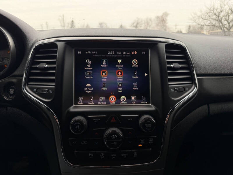 2017 Jeep Grand Cherokee Laredo