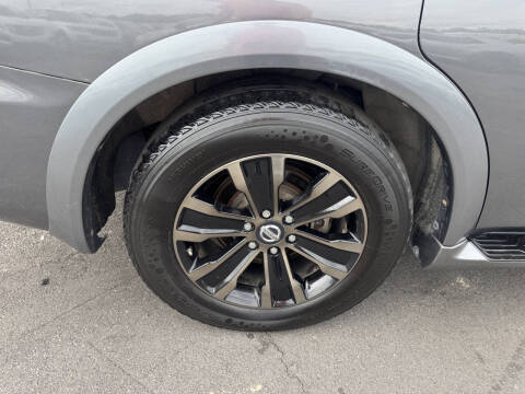2017 Nissan Armada Platinum
